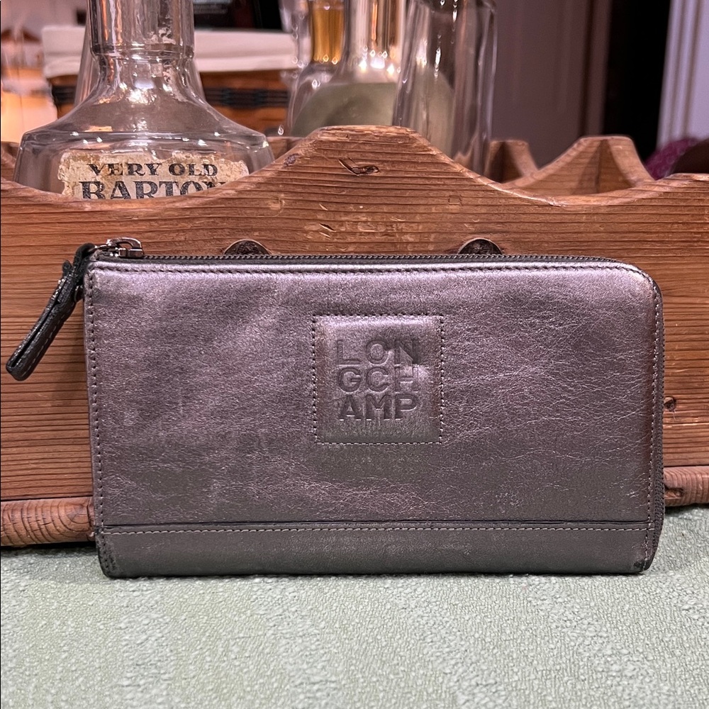 Longchamp Happy 3/4 Zip Wallet Spellout